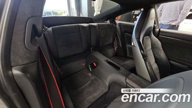 Porsche 911 Carrera 4 GTS 991 2015 — фото 12