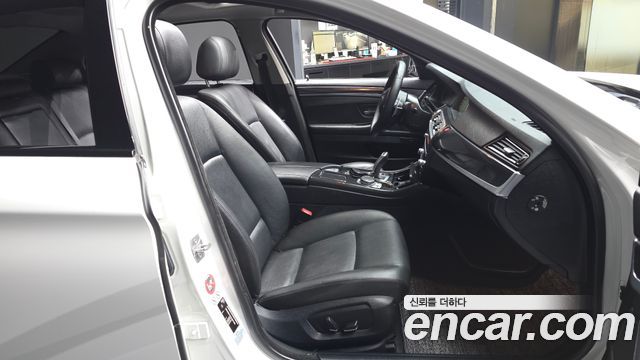 BMW 5 Series (F10) 520d M Aero Dynamic 2016 — фото 11