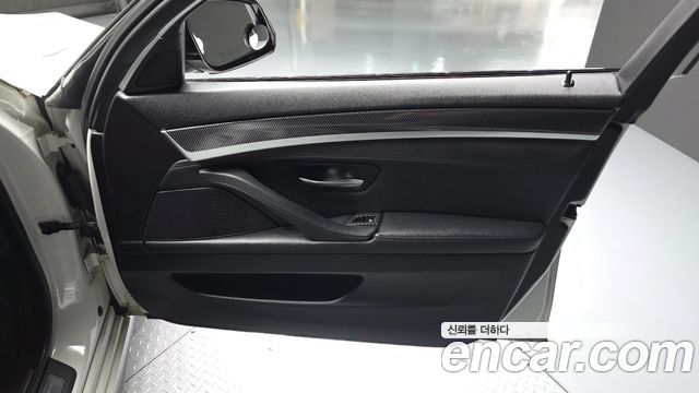 BMW 5 Series (F10) 520d M Aero Dynamic 2016 — фото 24