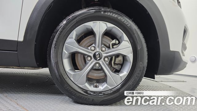 Kia Seltos Gasoline 1.6 Turbo 2WD Trendy 2021 — фото 21