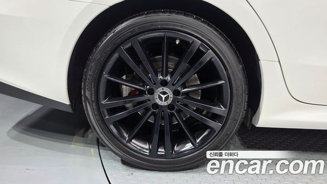 Mercedes-Benz CLS-Class (C257) CLS400d 4MATIC 2019 — фото 5