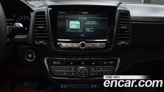 KG Mobility (SsangYong) Rexton Sports Khan Diesel 2.2 2WD Noblesse (5-Link) 2020 — фото 14