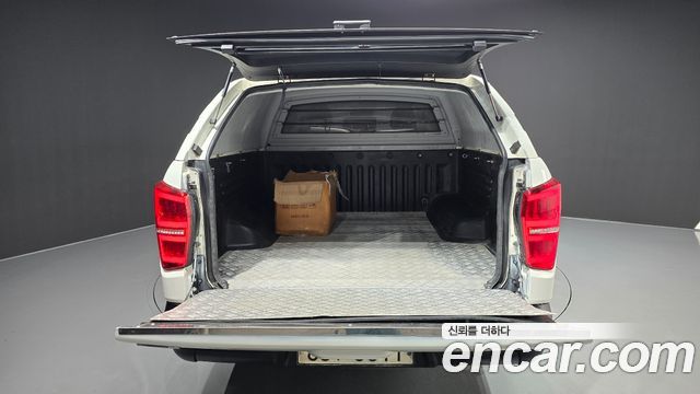 KG Mobility (SsangYong) Rexton Sports Khan Diesel 2.2 2WD Noblesse (5-Link) 2020 — фото 35