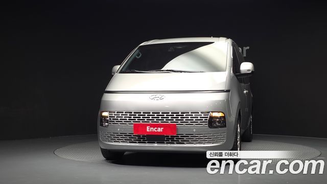 Hyundai Staria L3.5 Cargo 3-Seater Modern 2023 — фото 3