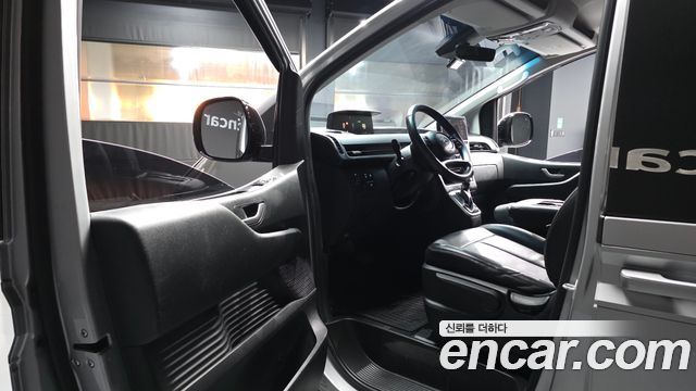 Hyundai Staria L3.5 Cargo 3-Seater Modern 2023 — фото 10