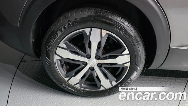 Peugeot 5008 (II) 1.6 BlueHDi GT Line 2019 — фото 5