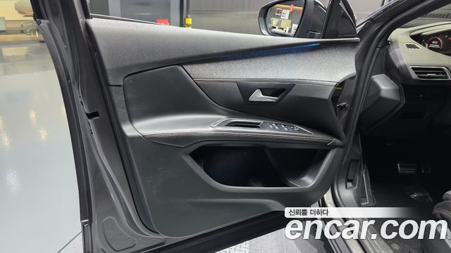 Peugeot 5008 (II) 1.6 BlueHDi GT Line 2019 — фото 24