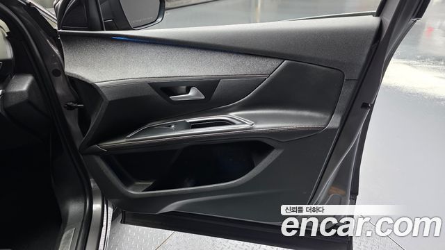 Peugeot 5008 (II) 1.6 BlueHDi GT Line 2019 — фото 25