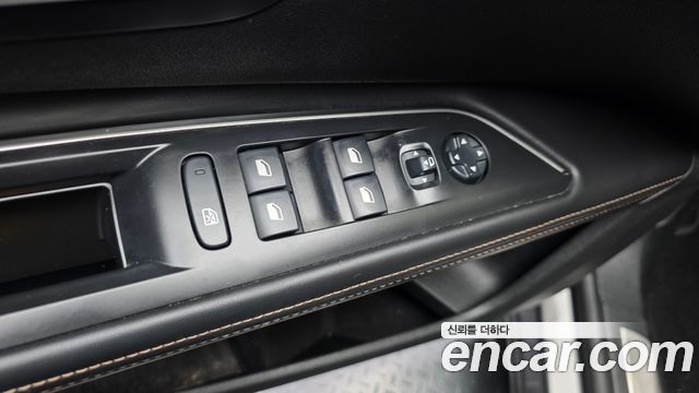 Peugeot 5008 (II) 1.6 BlueHDi GT Line 2019 — фото 29