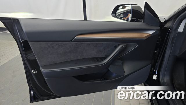 Tesla Model 3 Long Range AWD 2021 — фото 24