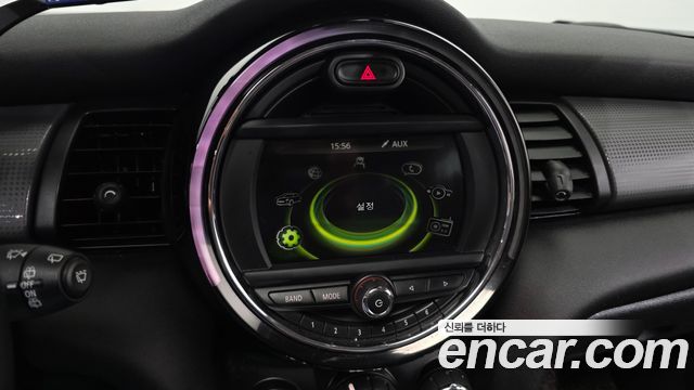 MINI Cooper D Mid 3rd 2017 — фото 14