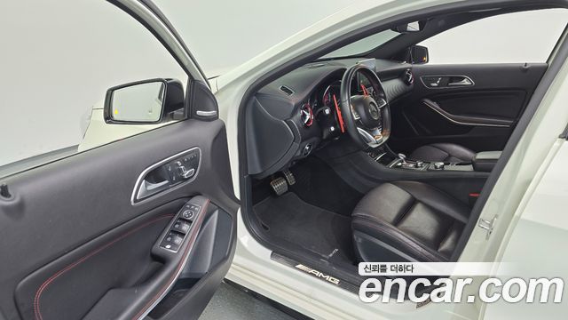 Mercedes-Benz A-Class (W176) A45 AMG 4MATIC 2016 — фото 10