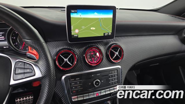 Mercedes-Benz A-Class (W176) A45 AMG 4MATIC 2016 — фото 12