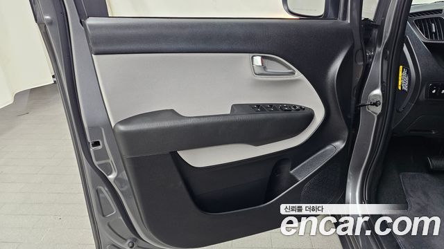 Kia Ray EV Van 2-Seater AIr 2024 — фото 24