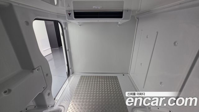 Hyundai ST1 Cargo Freezer Container Smart 2025 — фото 12