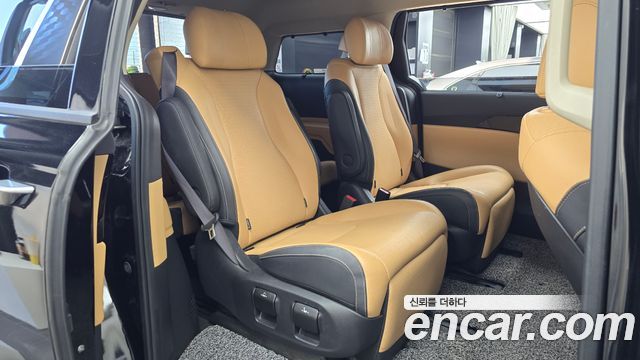 Kia Carnival (IV) Gasoline 7-Seater Noblesse 2023 — фото 12