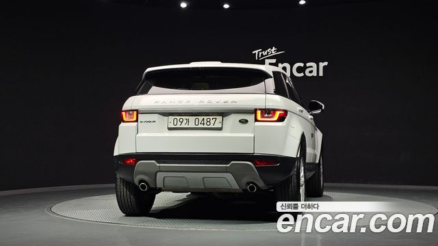 Land Rover Range Rover Evoque 2.0 TD4 SE 2016 — фото 4