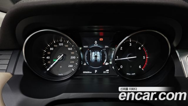 Land Rover Range Rover Evoque 2.0 TD4 SE 2016 — фото 8