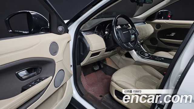 Land Rover Range Rover Evoque 2.0 TD4 SE 2016 — фото 10