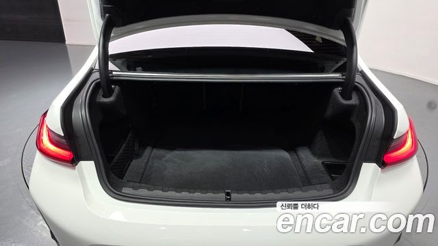 BMW 3 Series (G20) 320i M Sport 2024 — фото 39