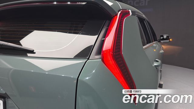 Kia Niro Prestige 2024 — фото 23