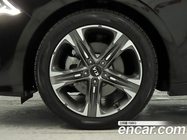 Kia K5 (III) 2.0 Noblesse 2021 — фото 24