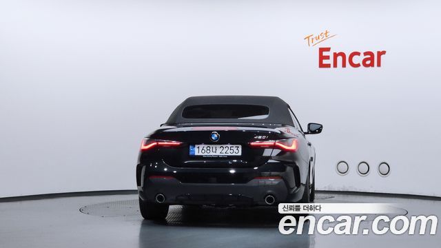 BMW 4 Series (G22) 420i M Sport Convertible 2023 — фото 4