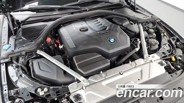 BMW 4 Series (G22) 420i M Sport Convertible 2023 — фото 6