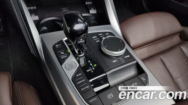 BMW 4 Series (G22) 420i M Sport Convertible 2023 — фото 9