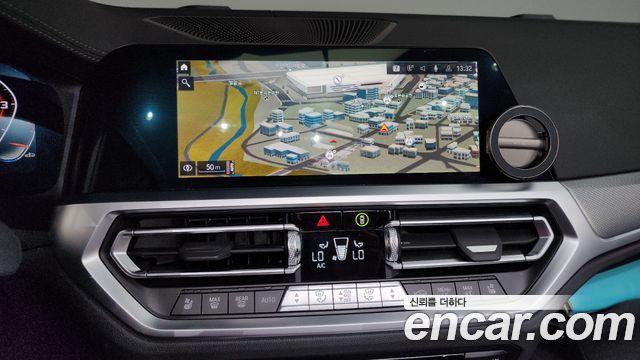 BMW 4 Series (G22) 420i M Sport Convertible 2023 — фото 12