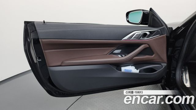 BMW 4 Series (G22) 420i M Sport Convertible 2023 — фото 25