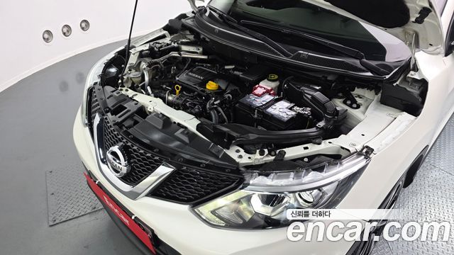 Nissan Qashqai (II) 1.6 Platinum 2016 — фото 6
