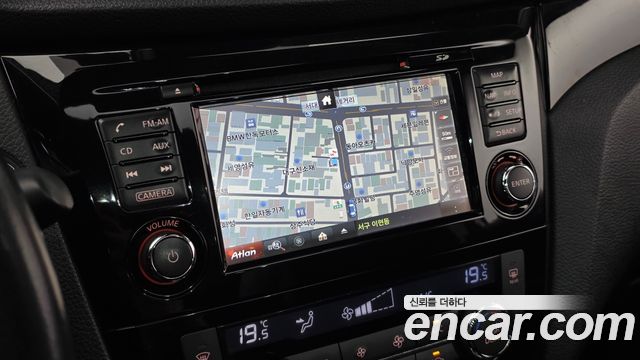 Nissan Qashqai (II) 1.6 Platinum 2016 — фото 13