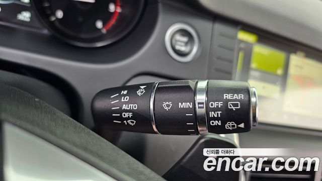 Land Rover Discovery Sport 2.0 TD4 SE (150PS) 2019 — фото 17