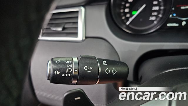 Land Rover Discovery Sport 2.0 TD4 SE (150PS) 2019 — фото 18