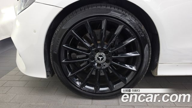 Mercedes-Benz E-Class (W213) E400 4MATIC Coupe 2017 — фото 5