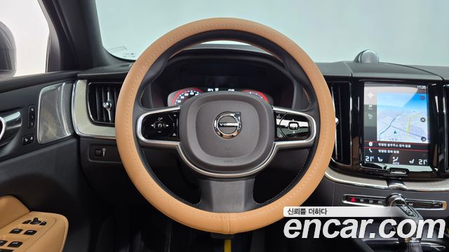 Volvo XC60 (II) D5 Inscription 2020 — фото 19