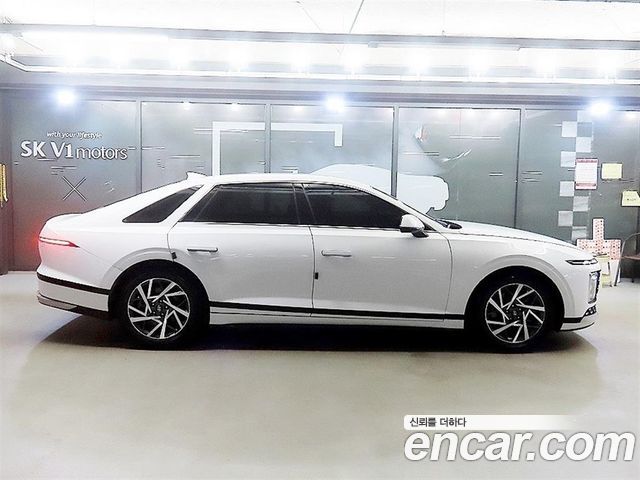 Hyundai Grandeur (GN7) 3.5 LPG 2WD (Taxi) Deluxe 2023 — фото 3