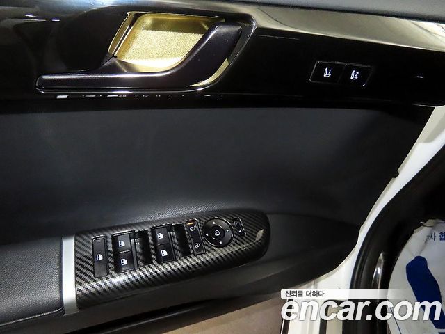 Hyundai Grandeur (GN7) 3.5 LPG 2WD (Taxi) Deluxe 2023 — фото 17