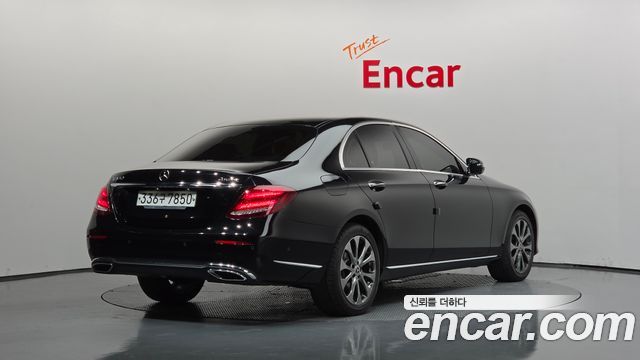 Mercedes-Benz E-Class (W213) E220d 4MATIC Exclusive 2019 — фото 2
