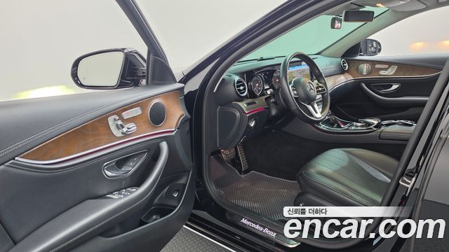 Mercedes-Benz E-Class (W213) E220d 4MATIC Exclusive 2019 — фото 10