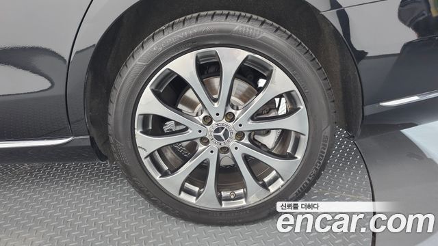 Mercedes-Benz E-Class (W213) E220d 4MATIC Exclusive 2019 — фото 20