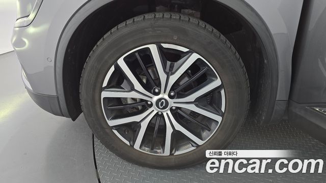 Renault Korea QM6 2.0 LPe RE Signature 2WD 2023 — фото 5