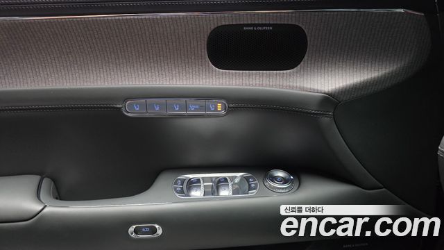 Genesis G90 (RS4) Gasoline 3.5 Turbo AWD 2023 — фото 27