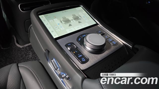 Genesis G90 (RS4) Gasoline 3.5 Turbo AWD 2023 — фото 28