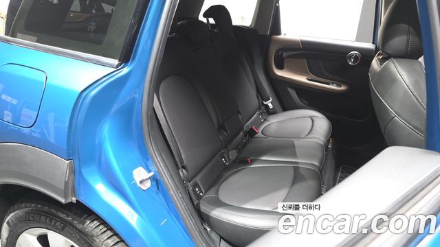 MINI Cooper D Countryman ALL4 2nd 2018 — фото 16