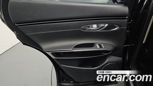 Genesis GV70 2.5T Gasoline 2WD 2023 — фото 25