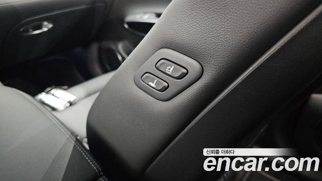 Genesis GV70 2.5T Gasoline 2WD 2023 — фото 31