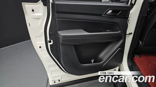 KG Mobility (SsangYong) Rexton Sports Khan Diesel 2.2 4WD Prestige 2021 — фото 25