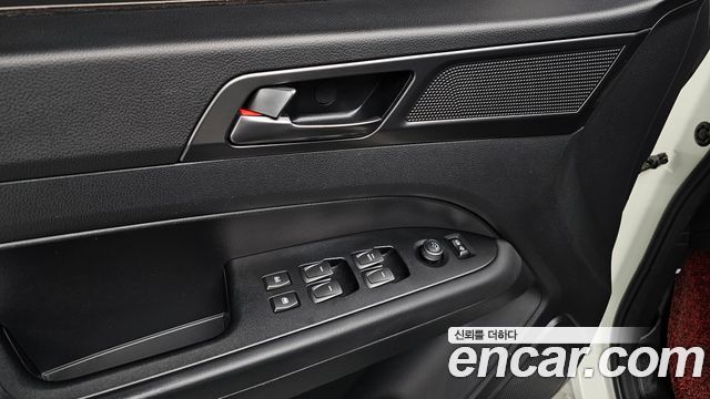 KG Mobility (SsangYong) Rexton Sports Khan Diesel 2.2 4WD Prestige 2021 — фото 27